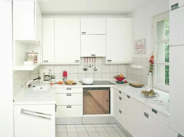 总是说自家厨房小，可能是你的设计和收纳不到位！